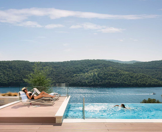 Find your Perfect Summer Villa!